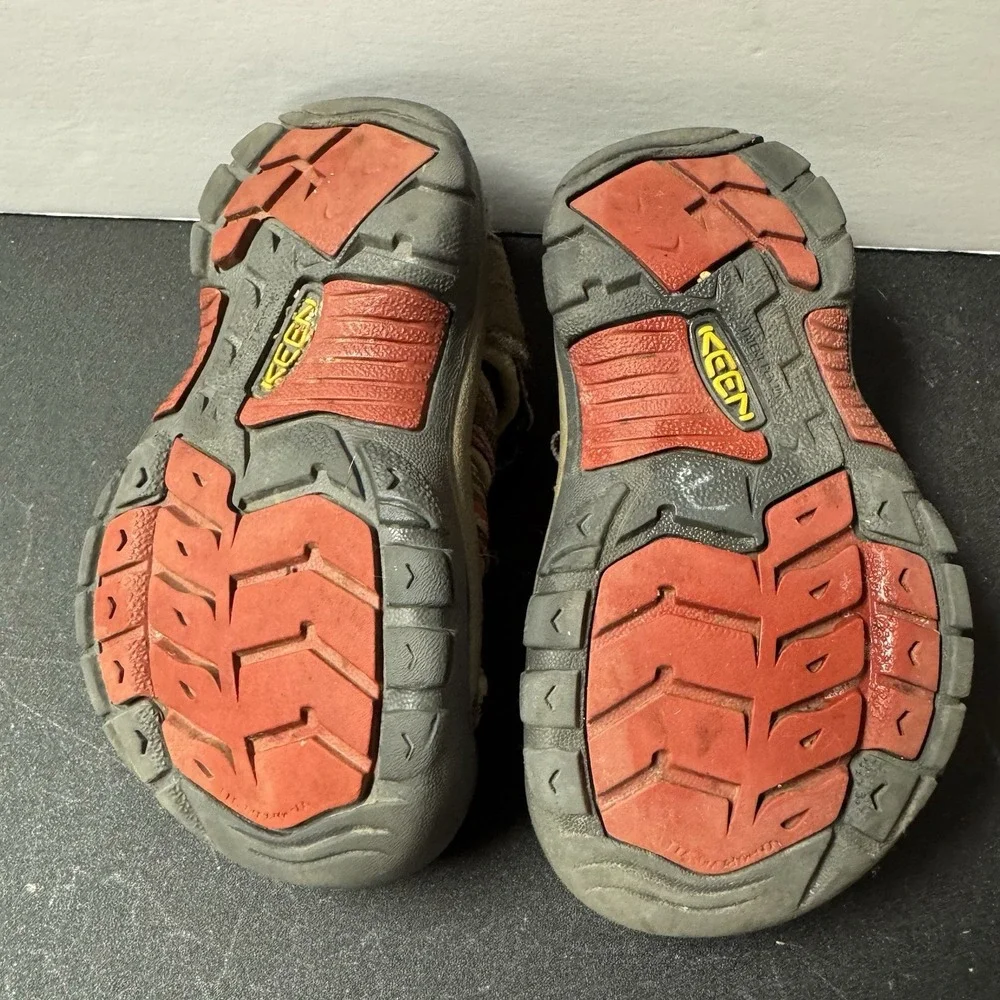 Keen Newport‎ H2 Waterproof Washable Sandals Little Kids Size 8 Brown